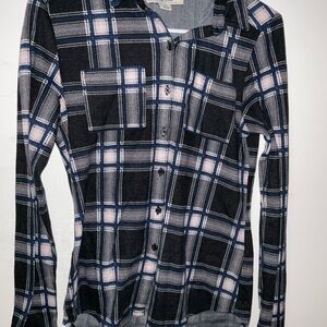 Adam Levine women’s Black, blue & pink flannel Plaid Shirt size S